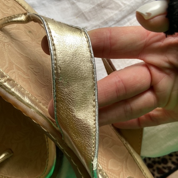 Born Concepts Metallic Gold & Silver Flip Flops - Picture 11 of 11